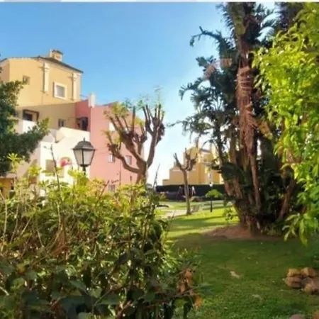Las Lomas Apartment